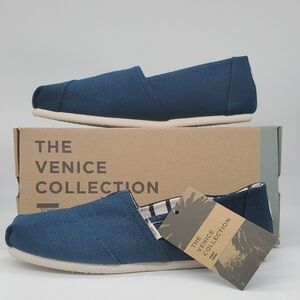 Toms Blue Canvas Flats